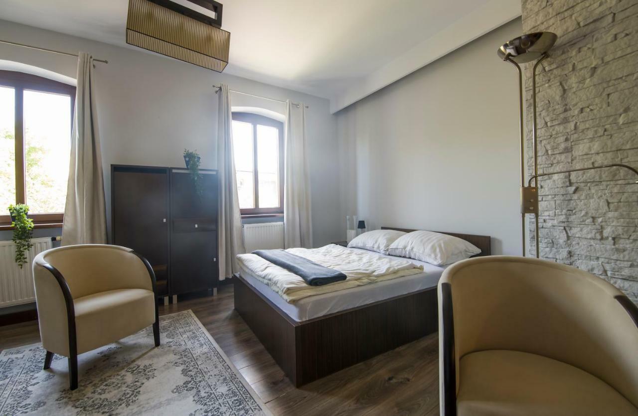 Apartamenty Na Warszawskiej Sieradz Exterior foto