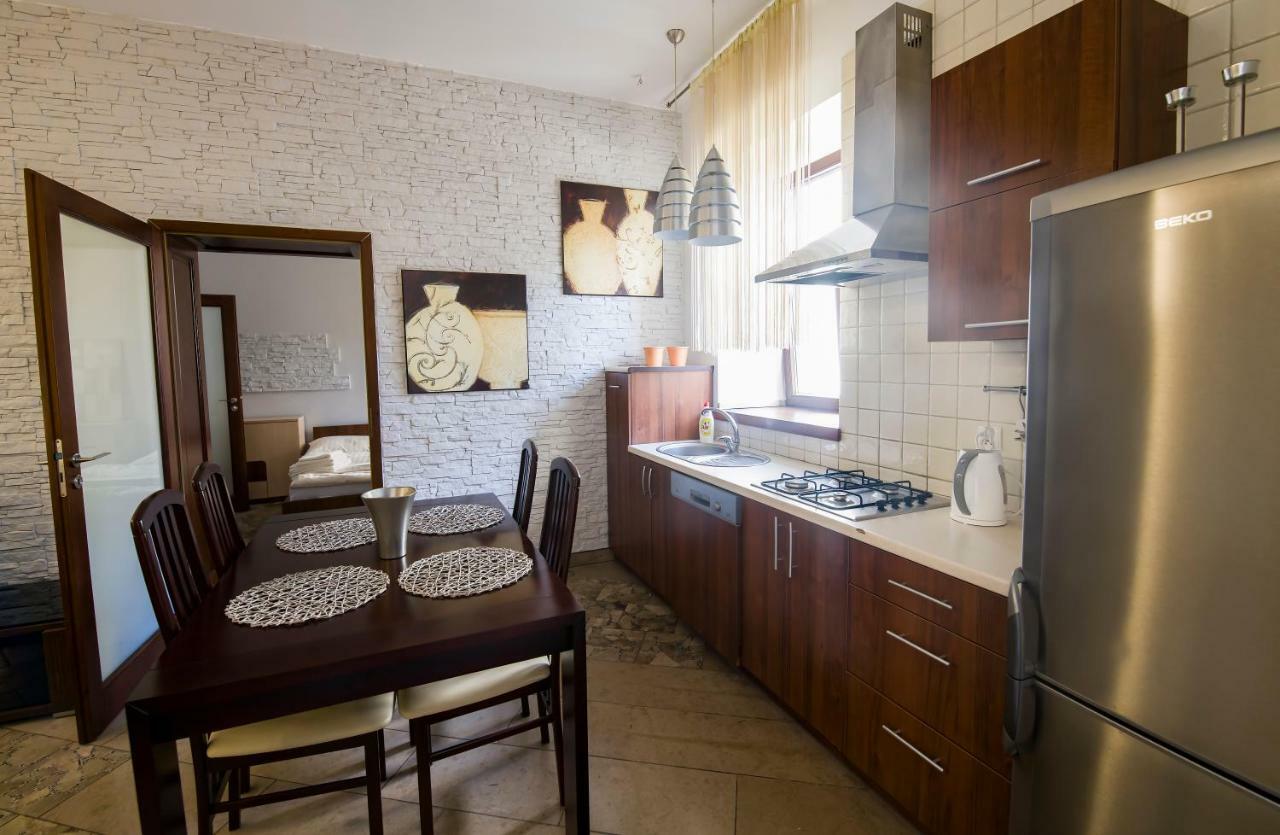 Apartamenty Na Warszawskiej Sieradz Exterior foto